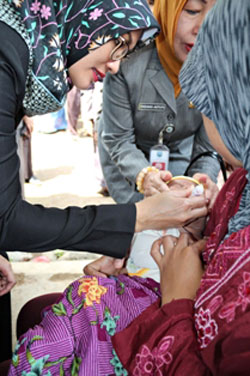 Dinkes kabupaten Probolinggo melaksanakan Imunisasi Efektif Cegah Penyakit Polio.