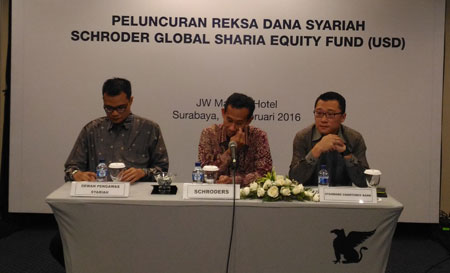 Peluncuran produk reksadana saham global pertama yaitu Schroder Global Sharia Equity Fund (USD) .