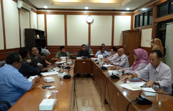 Hearing Komisi B DPRD Kab Gresik dan PT Gresik Migas di kantor dewan. [rokim/bhirawa]