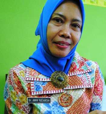 Kepala Badan Perdayaan Perempuan dan Keluarga Berencana (BPPKB) Kabupaten Bojonegoro, dr.Anik Yuliarsih. (achmad basir/bhirawa)