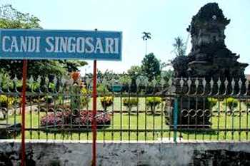 Candi Singosari yang berada di wilayah Kec Singosari, Kab Malang yang akan dijadikan Pemkab Malang sebagai wisata situs candi go internasional