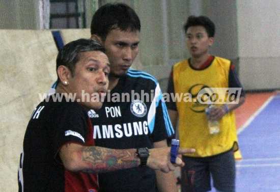 Pelatih Futsal Jatim Vennard Hutabarat mulai menangani tim futsal Jatim.