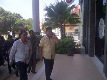 Pimpinan dan ketua fraksi DPRD Sampang, datangi kantor kejaksaan negeri Sampang.