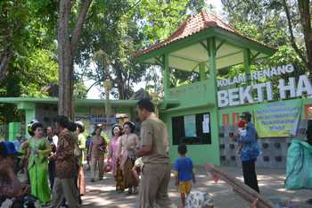 Lokasi Wisata Pemandikan Bekti Harjo di Kecamatan Semanding Tuban, lokasi praktik dugaan penyelewan dana karcis masuk di wisata para PNS Disperpar Tuban. (Khoirul Huda/bhirawa)