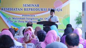 Wakil Wali Kota Malang H. Sutiaji saat membuka seminar Reproduksi di RS Hermina Rabu (9/11) kemarin.