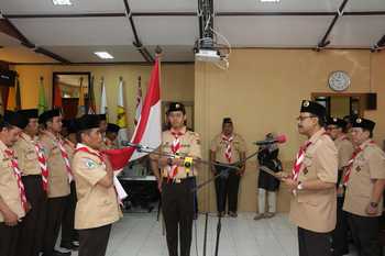 Ketua Kwarda Pramuka Jatim Drs H Saifullah Yusuf melantik kepengurusan Sakoda Sekawan Persada Nusantatra Provinsi Jatim.