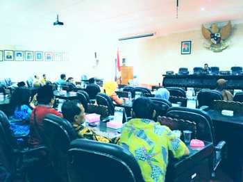 Rapat Kerja Gabungan DPRD Kota Kediri atas Pembangunan Kampus III UB Kediri, Rabu (28/12).