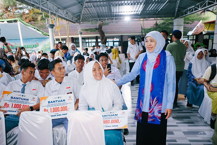450 Murid Madura Terima Bantuan Afirmasi Pendidikan dari Pemprov Jatim